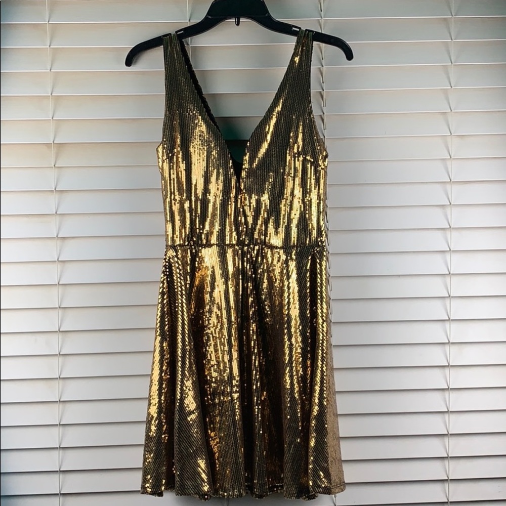 Charolett Russe Gold and Black dress size medium